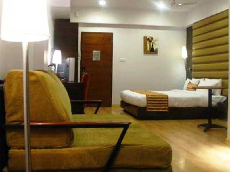Levender Bough Hotel Mumbai Ngoại thất bức ảnh