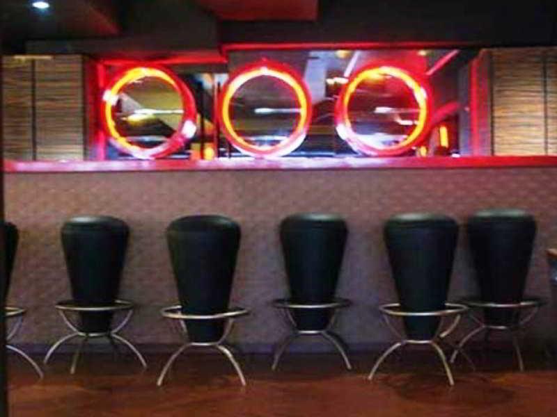 Levender Bough Hotel Mumbai Ngoại thất bức ảnh